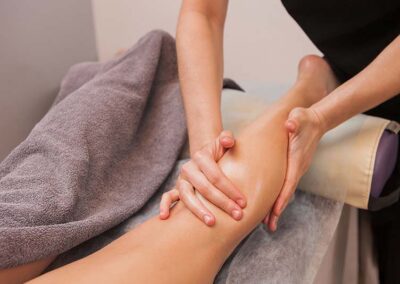 Artica tratamiento masajes anticelulíticos piernas